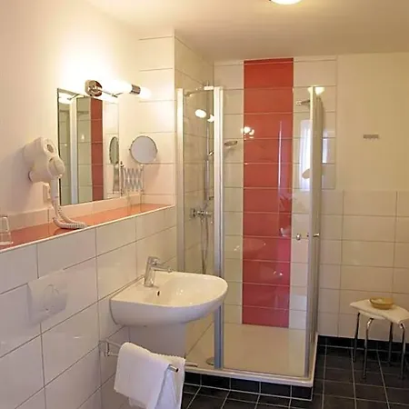 Zum Alten Hafen Hotel