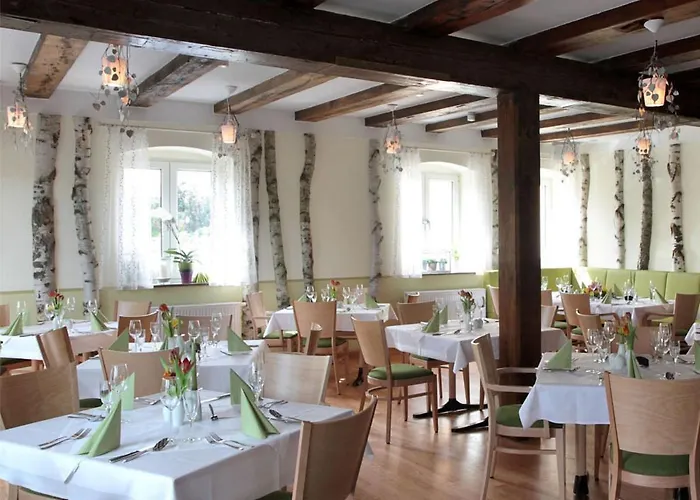 Zum Alten Hafen راتينو