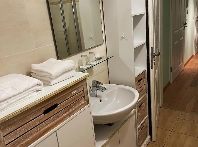 Zum Alten Hafen راتينو